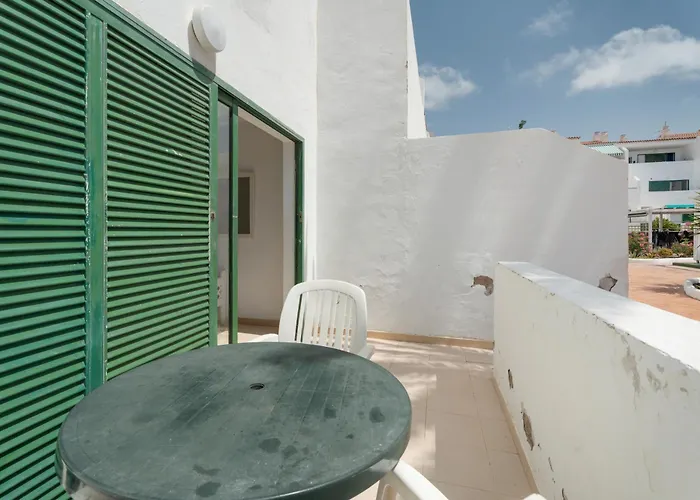 Alondras E107 * Costa Del Silencio